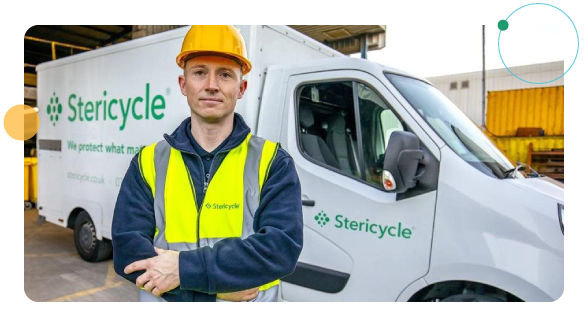 motorista numa unidade Stericycle com a sua viatura
